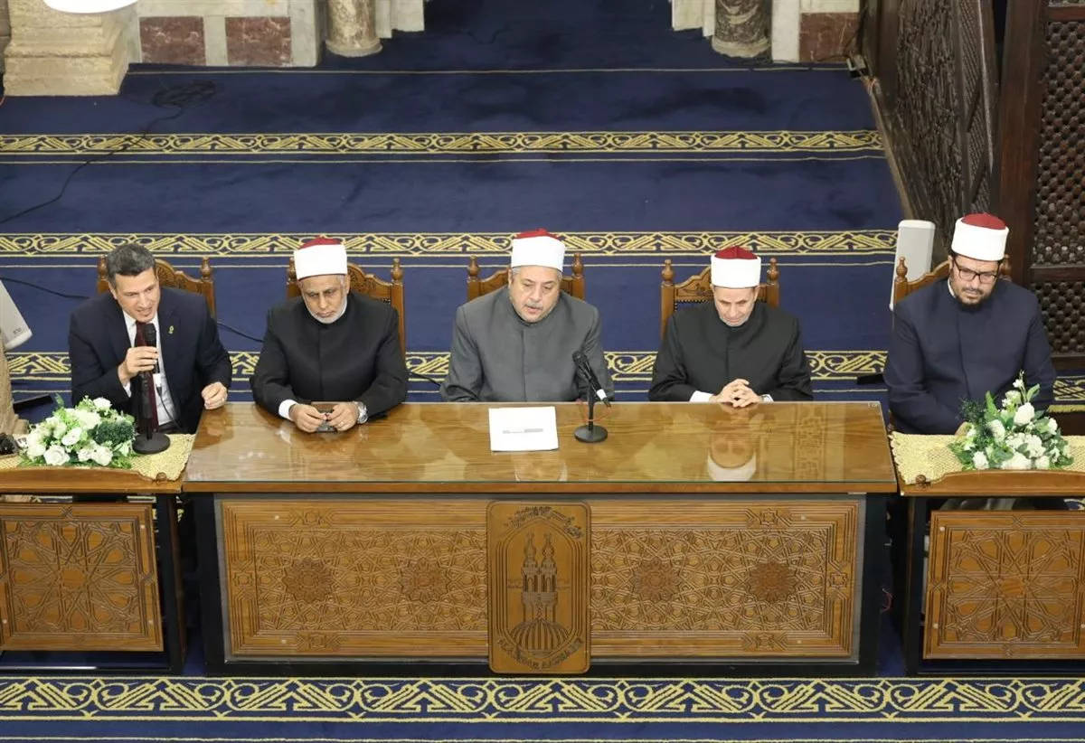المركز الأول 150 ألف جنيه، وكيل الأزهر يكرّم أوائل مسابقة «القارئ الفقيه» (صور)