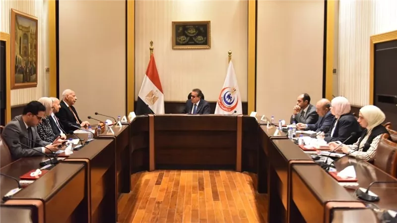 الصحة: خطة لاستقدام خبراء الطب المصريين بالخارج لتدريب الأطباء ورفع كفاءة المنظومة الصحية 