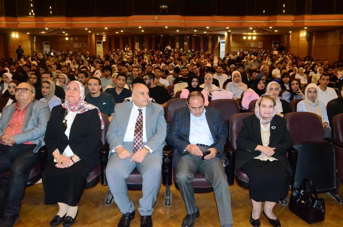 سمير فرج: يجب استلهام روح نصر أكتوبر في التعامل مع تحديات الحاضر وصناعة المستقبل