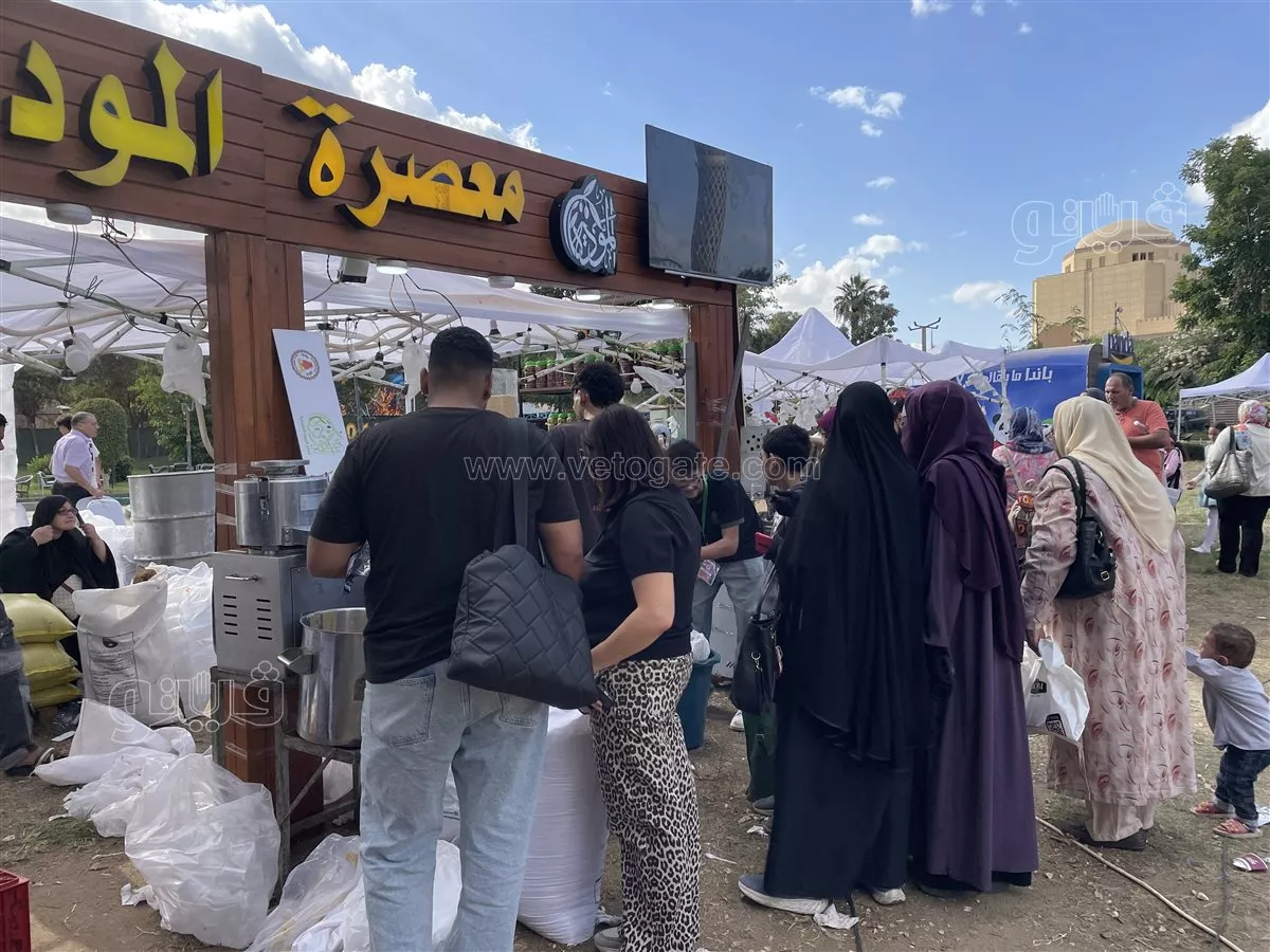 من 12 جنيهًا للزبادي إلى 395 جنيهًا للسمن الجاموسي، أسعار منتجات مهرجان الجبن المصري (صور)