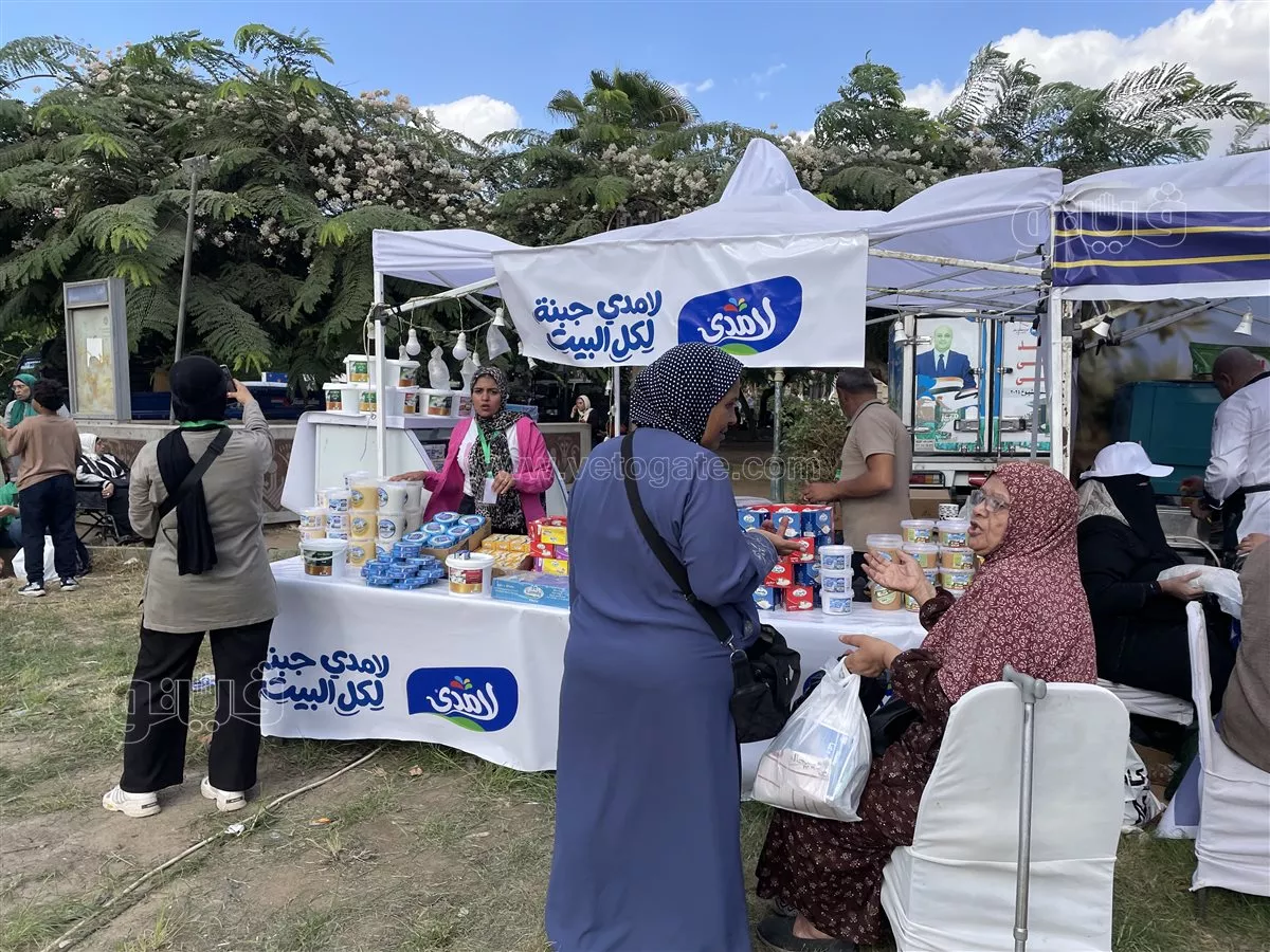 من 12 جنيهًا للزبادي إلى 395 جنيهًا للسمن الجاموسي، أسعار منتجات مهرجان الجبن المصري (صور)