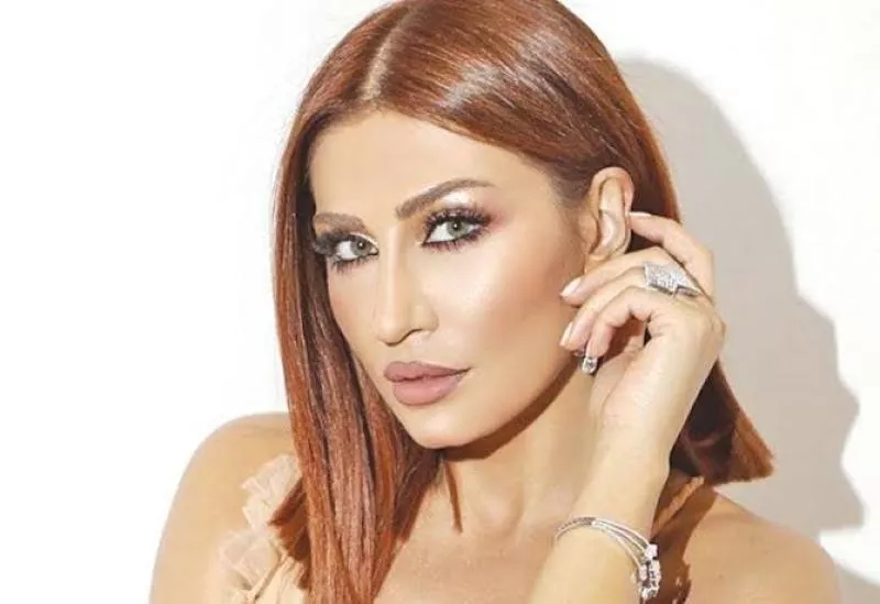 الفنانة هبة نور