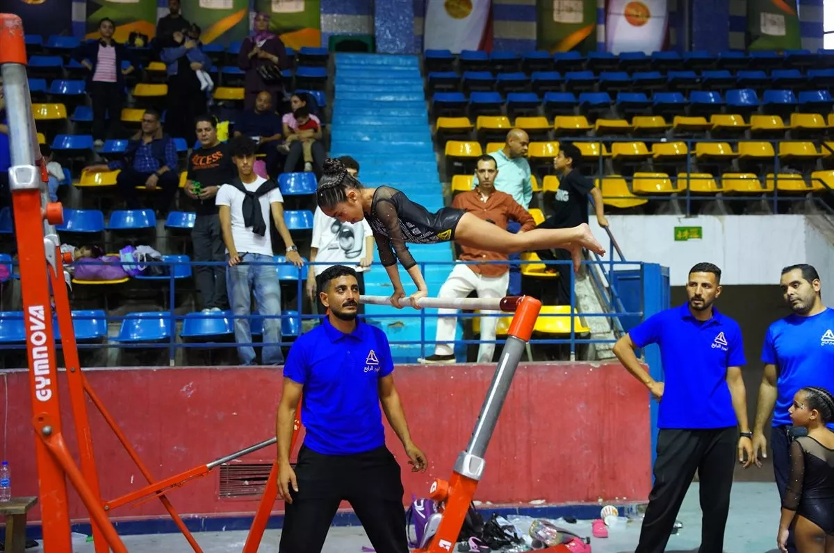 كارما العراقي تحصد ذهبية بطولة كأس مصر لـ الجمباز
