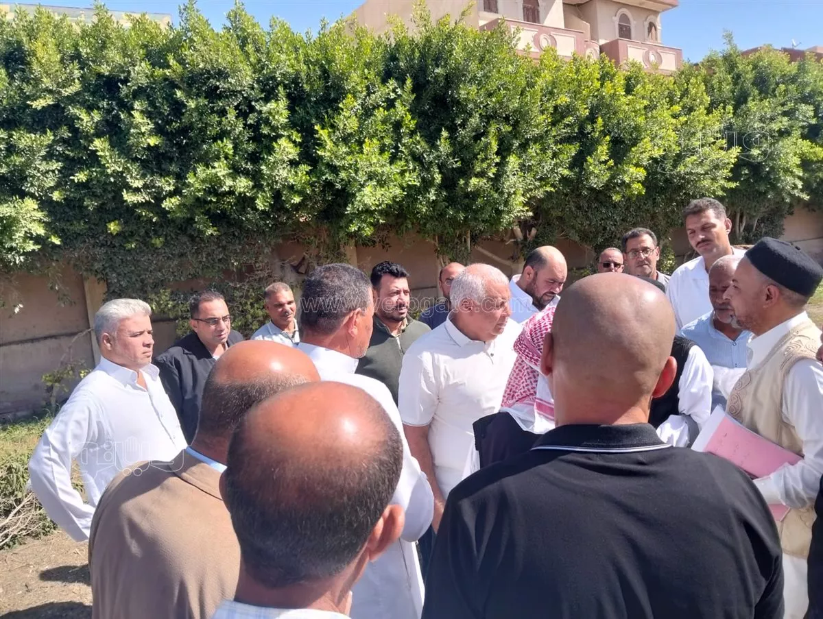 محافظ مطروح يتفقد مشروعات تطوير مدينة الحمام لتحسين الصحة والبنية التحتية
