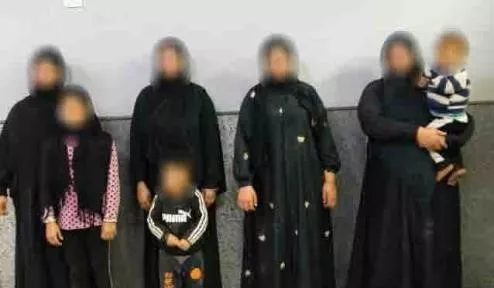 ضبط 10 أشخاص لاستغلالهم 8 أطفال في التسول وبيع السلع بإلحاح في الجيزة