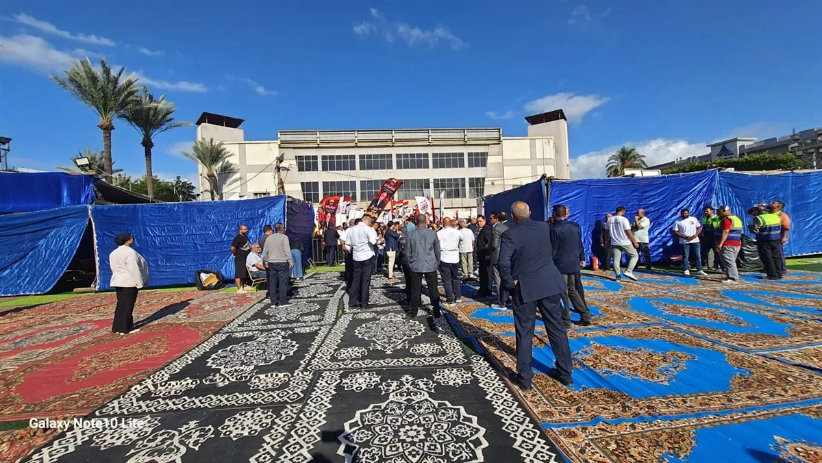 تصويت إلكتروني لأول مرة، توافد أعضاء نادي الأوليمبي عقب صلاة الجمعة لاختيار مجلس جديد (صور)