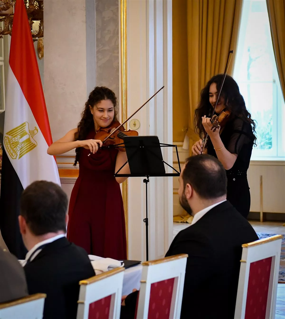 تفاصيل نشاط الرئيس السيسي في روسيا والمجر (فيديو وصور)