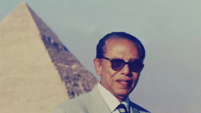 الدكتور مصطفى محمود 