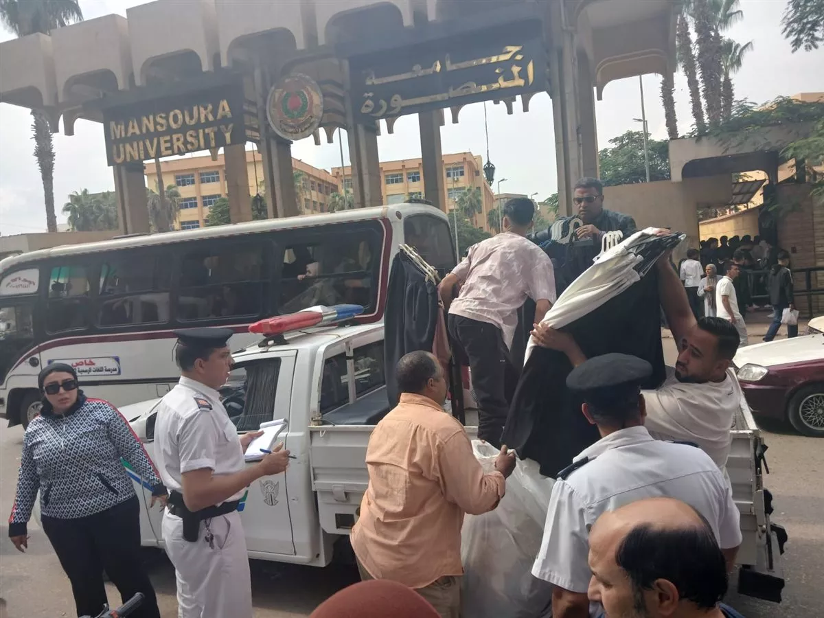 محافظ الدقهلية يتابع حملة مكبرة لرفع الإشغالات والتعديات بشوارع غرب المنصورة