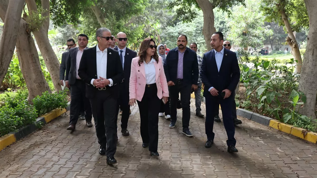 وزيرة البيئة ومحافظ الجيزة يتفقدان حدائق العجوزة، وتوجيهات بتطوير المساحات الخضراء