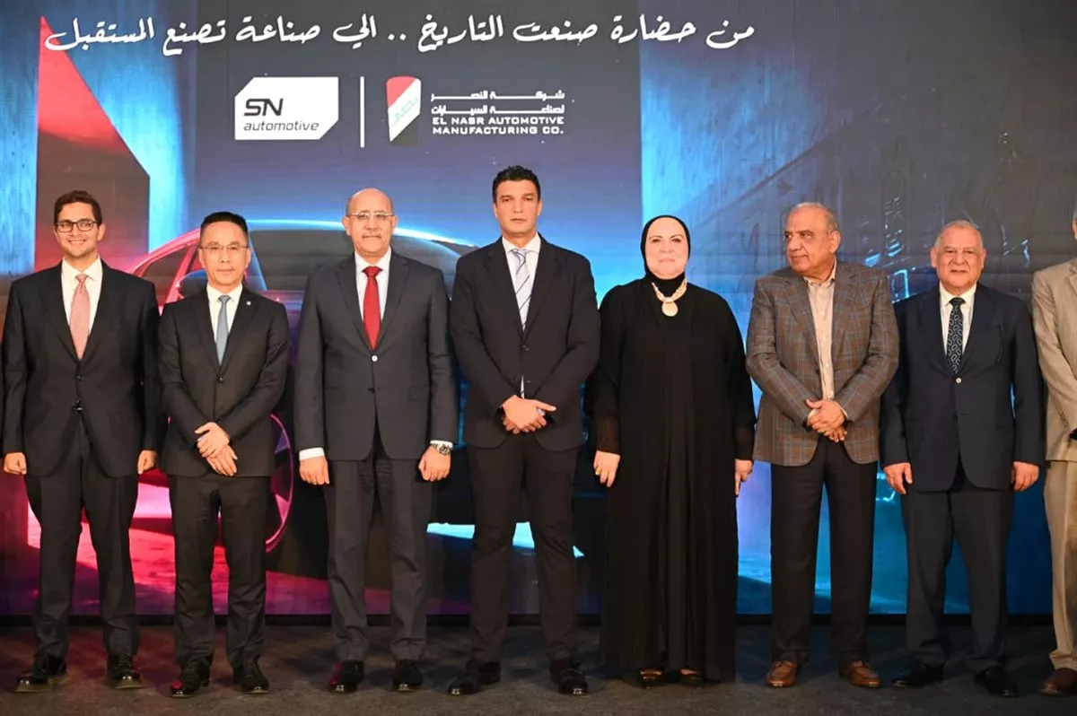 وزيرا الصناعة والكهرباء يشهدان إطلاق إنتاج أول سيارة كهربائية بنسبة مكون محلي 45%