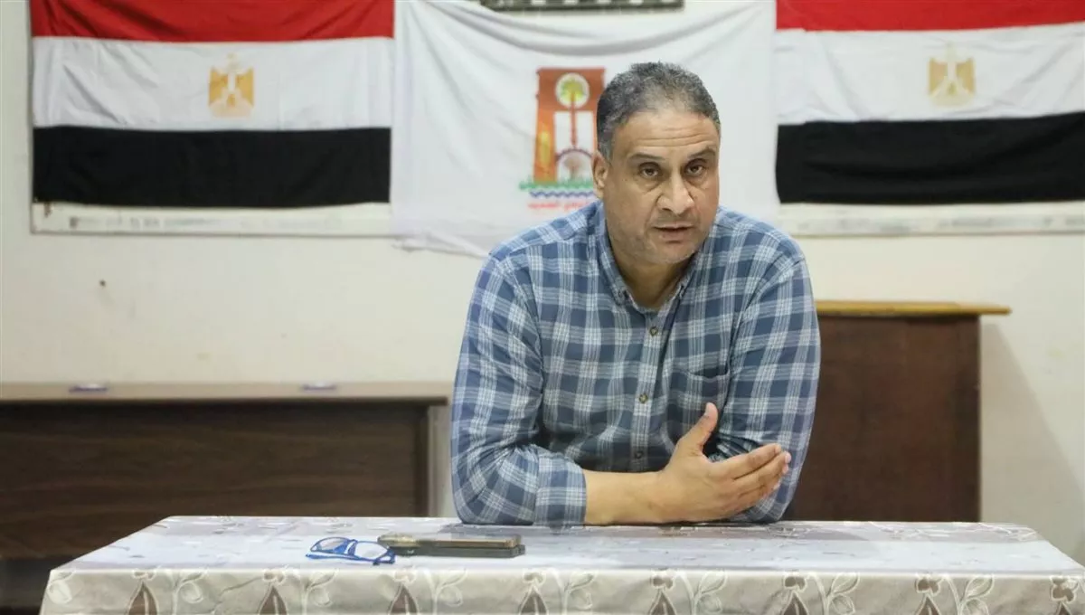 مدير تعليم الوادي الجديد يناقش جهود القضاء على صعوبات القراءة والكتابة لدى الطلاب