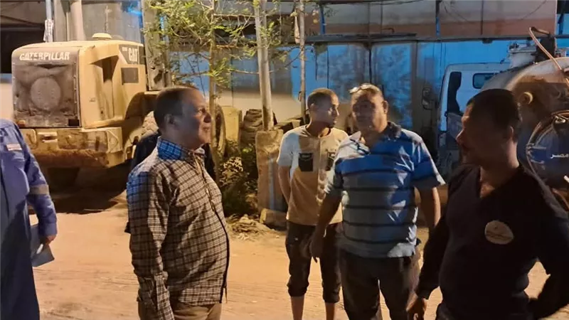 رئيس مياه قنا يتابع